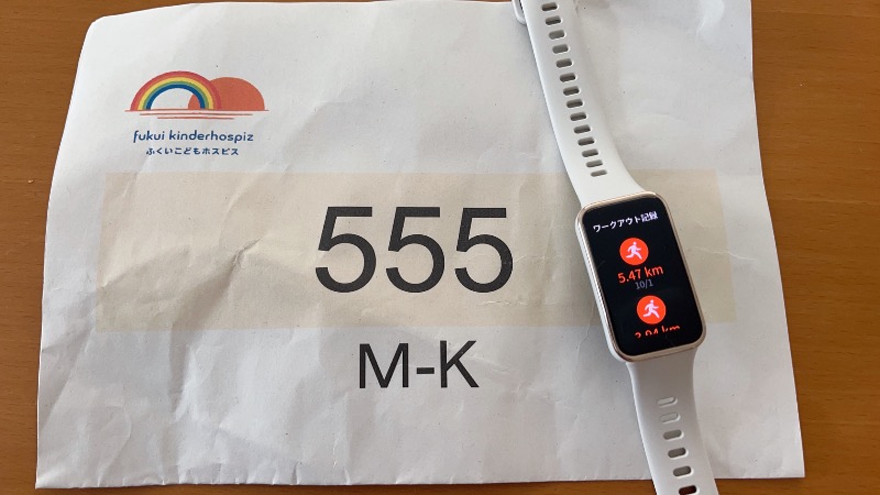 今日はテニスの練習で走った距離を計測しました！