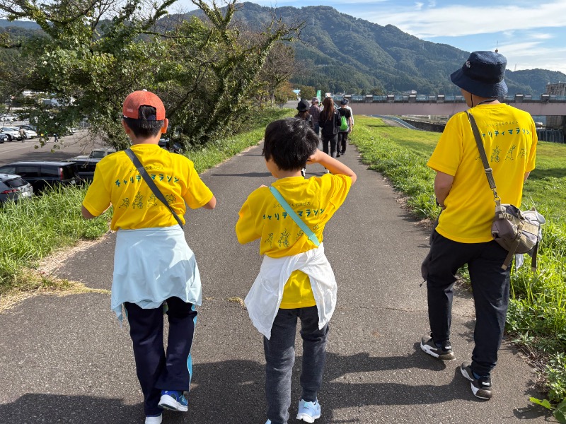 家族みんなで歩けるいい時�間です